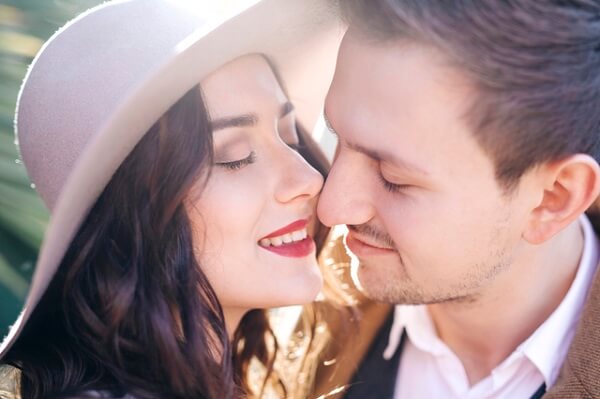 こりゃ止められるはずないッ♡彼に【キス】してもらう方法4選