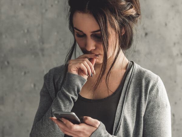 おいくつですか…？男がドン引きした「痛い女性のLINE」とは？