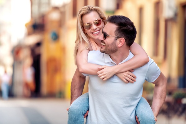 浮気の心配皆無です♡女性が付き合いたい「一途な彼氏」とは