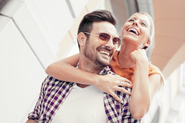 【女性に聞いた】彼氏に「男らしさを感じる瞬間」って？