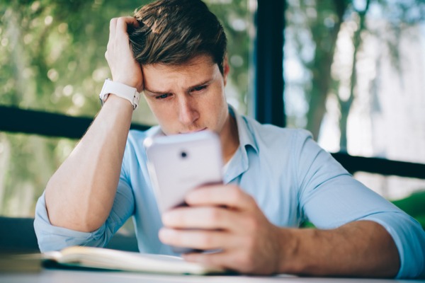 俺は暇じゃないんだよ！男が「ブロックしたくなるLINE」とは