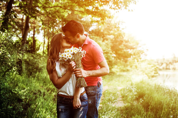 心臓がバクバク…♡男が思わずドキっとする「キス後のセリフ」とは