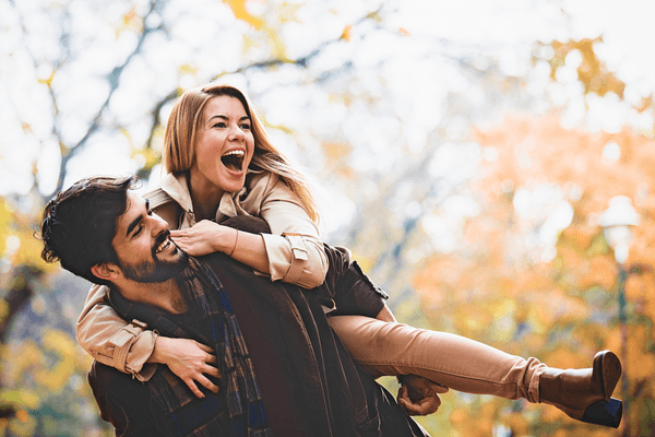 可愛すぎて脳内停止です…♡「彼女“ベタ惚れ”カレシがよくやる行動」