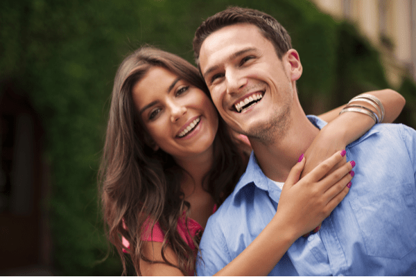 【男性陣に聞いた】「気を許してる女性」だけにとる態度って？