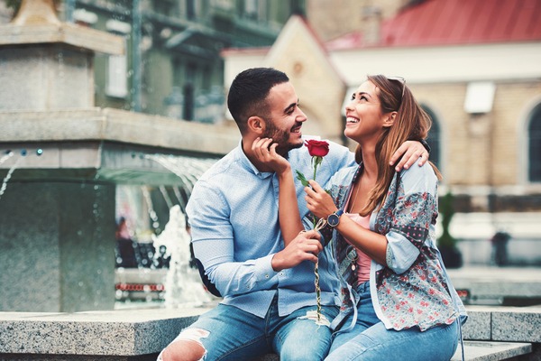 愛しすぎてやべぇ…♡彼女に「ベタ惚れ彼氏」の言動4つ