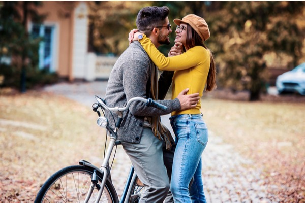 遊びのつもりないよ…！男が「本命女子」だけにするキスの特徴