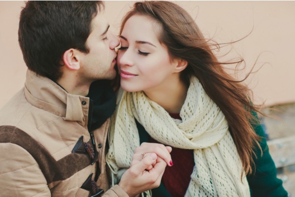 キスが止まりませんッ！彼が「積極的に求めてくる」方法4つ