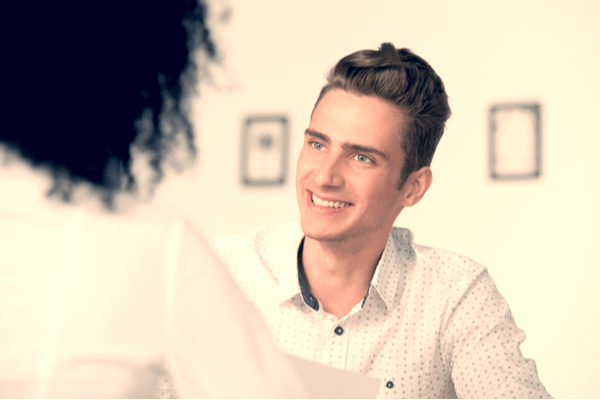 隠しきれないんです！男が「ベタ惚れ女子」にとる態度とは