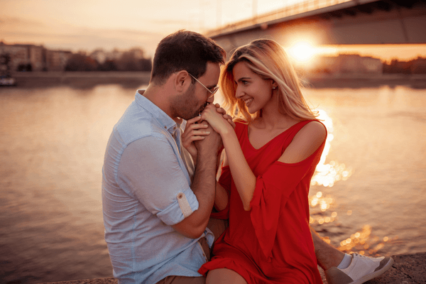 運命の人なんです！男性が「溺愛せずにいられない彼女」の特徴