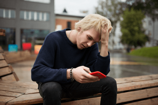 付き合いきれないよ…！男性が「別れを決意するLINE」の内容って？