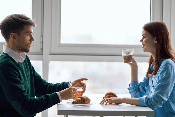 知らない間に身体がっ…！彼が無自覚で「本命女子」にとる行動