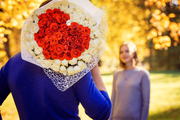 溢れる俺の愛情！男性が「好きすぎてやってしまう行動」4選