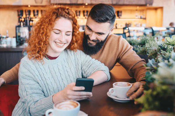 バレてもいいんです…男性が「本命にだけするスキンシップ」4つ