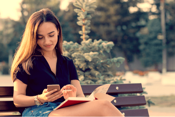 これ以上好きになれる！？男をときめかせる「可愛いLINE」4選