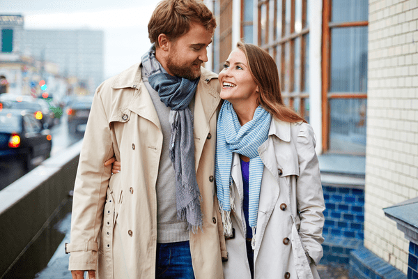 言葉にならないほど好き♡男が「ガチ惚れの女性」のみする言動