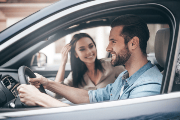 強引な所に惚れた！女が「ときめくアプローチ」って？