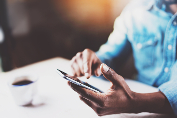 どうして返信くれないの…「男性脳」によるLINEが遅い理由4つ！