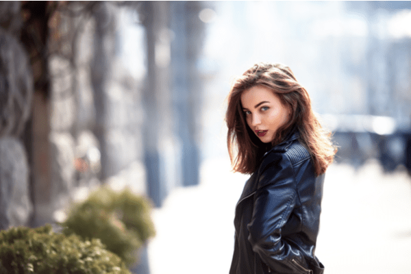 目で追っかけちゃう…♡男が好きな「色っぽ女性」の特徴4つ