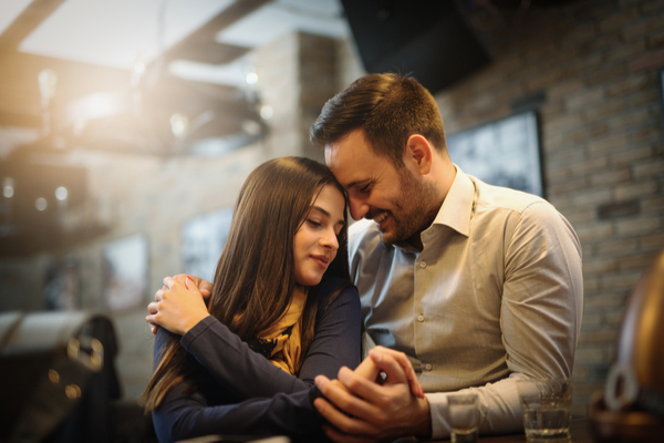 バーロー、好きだからだよ…！男が「惚れた女に見せる態度」とは