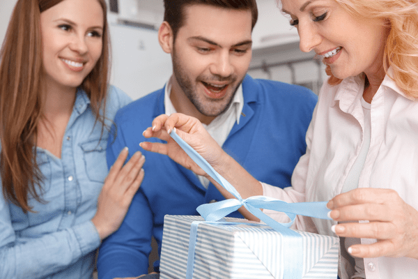 彼のお母さんに気に入られたいなら…♡ポイントは「メッセージカード」！？