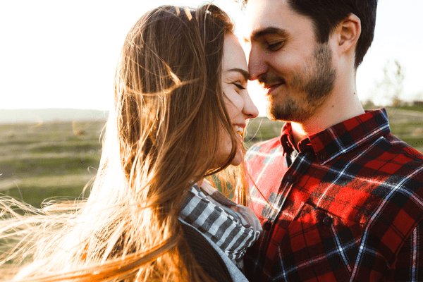 皆にも知ってほしい！彼が「自慢したくなる彼女」の特徴4つ