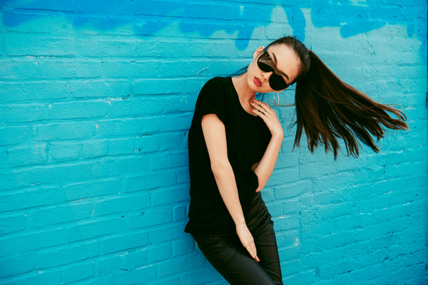 あなたは大丈夫？アラサー女性がしがちな「あるある失敗コーデ」4つ