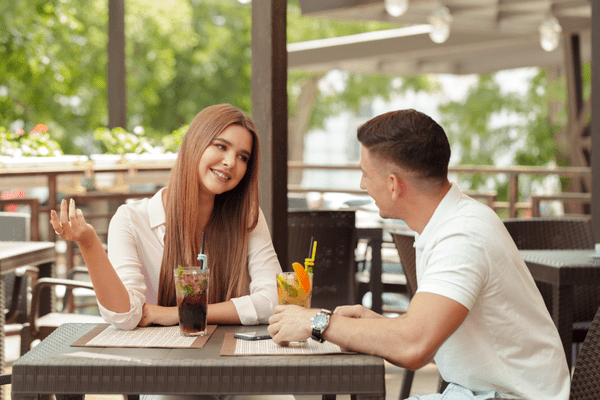 ただの男友達から「恋人に昇格する」4つの秘訣