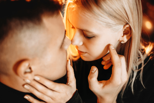 やだ、もう…！♡女性を欲情させる「上手なキスの仕方」とは