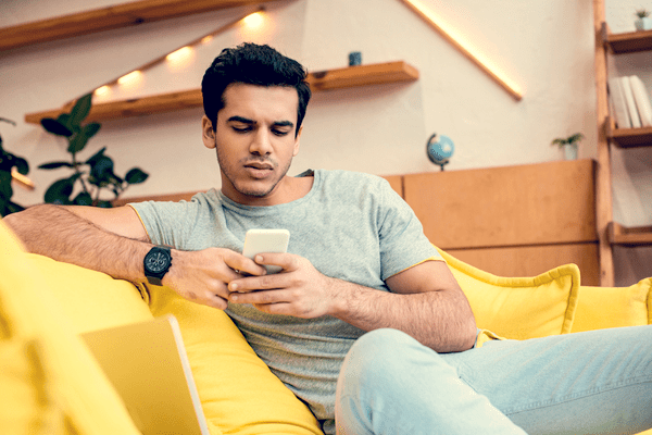 これが俺の本音だから…男性が恋の終わりに使う「お別れ LINE」4つ