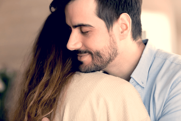 いつも感謝してるよ！「忙しすぎる彼」に愛される秘訣4選