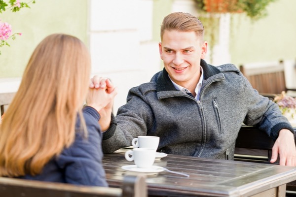 あーもう好きすぎてやばい…デート中に彼が喜ぶ「愛の言葉」4選