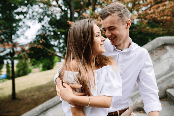 絶対守るからっ！男性が本命の女性にだけみせるしぐさって？