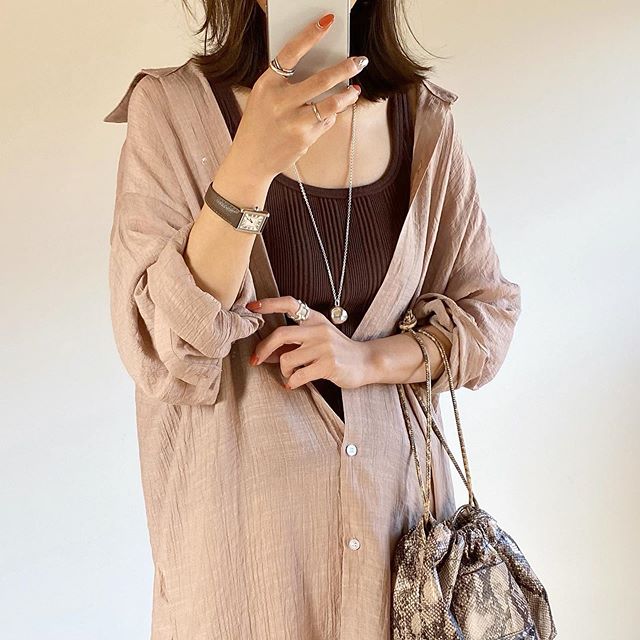 絶妙な色合いが人気♡今季トレンドの「くすみカラーコーデ」
