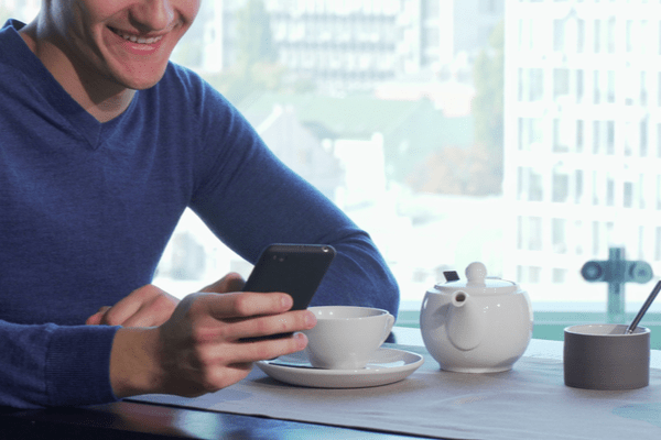 会えなくても平気♡男のハートを射止める「あざといLINE」