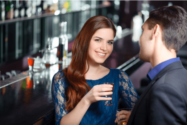 もしやこれは誘っている？！男が「ムラっとする」瞬間4つ