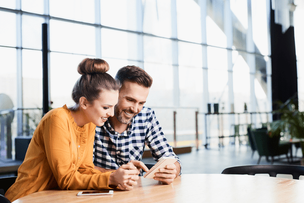 女性が思わず「好きな男にだけ」する行動4つ