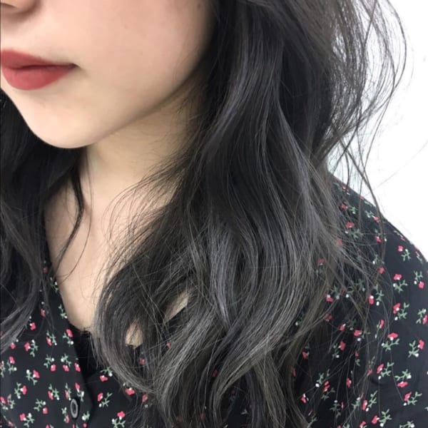 ブリーチなしで作る！髪を労わりながら作る「透明感抜群カラー」4選