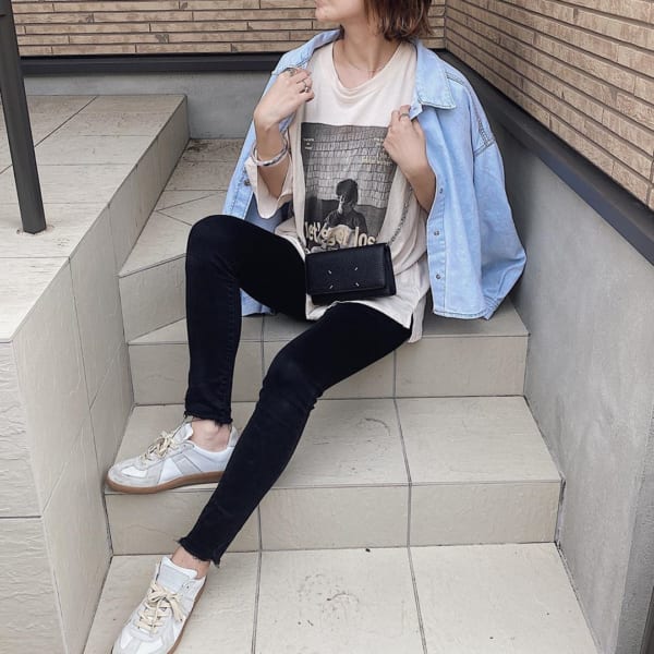 スタイルアップの神アイテム♡「黒スキニーコーデ」3選