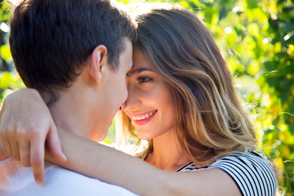 すきぴ♡「女性が魅了される」男性の4つの共通点とは？