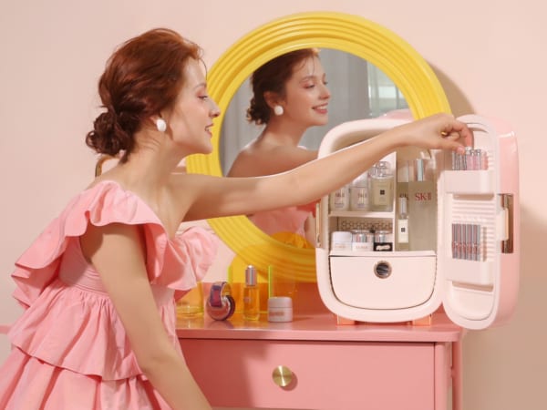 【コスメは冷やす時代？】コスメ専用冷蔵庫「PINKTOP」って！？