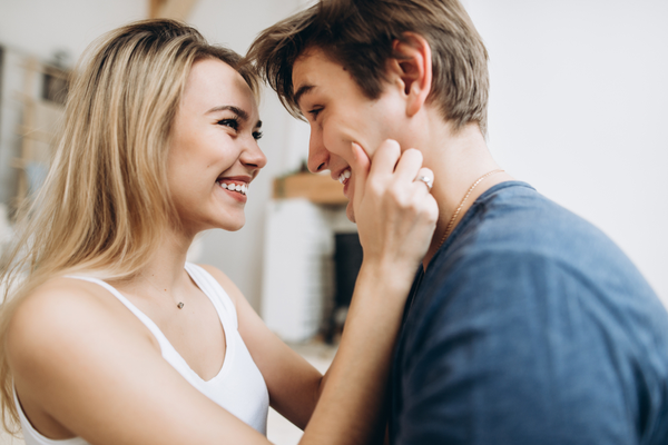 絶対に泣かせないよ！彼を「彼女一筋」にさせる方法4つ