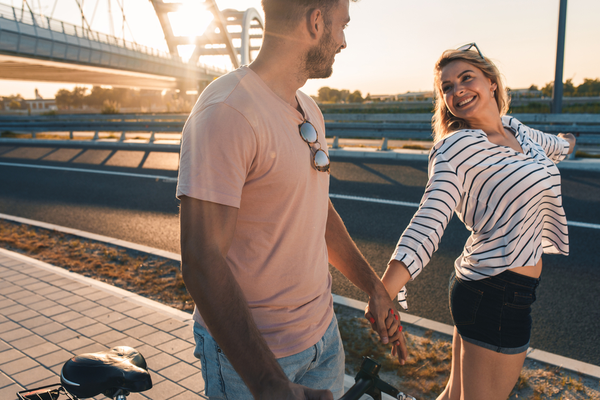 ツンデレ具合に男性はトリコ♡「猫系女子」の特徴とは？