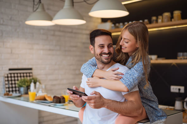 ずっと閉じ込めてたい…♡男が「幸せを感じるハグ」って？