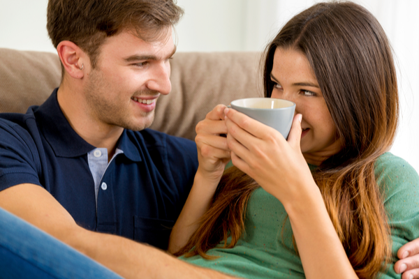 俺のこと見てよ～！男性の可愛すぎる「甘えたいサイン」4つ