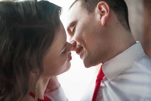 女性が思わず「興奮しちゃうキス」の仕方って？