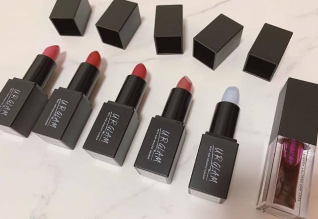 もはやデパコス級！？【100均】で揃えられる「コスメグッズ」3選