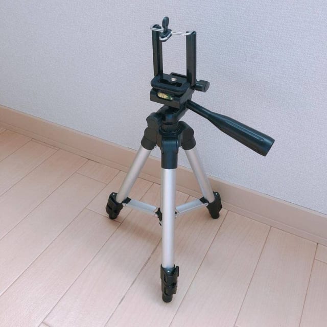 え、コレ100円？！【ダイソー・セリア】の売切れ必至な「スマホグッズ」4つ