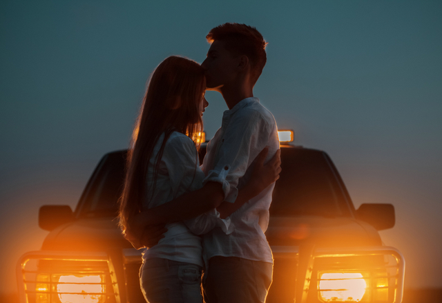普段のスキンシップはどう？彼が本命彼女だけにする「キスハグ」