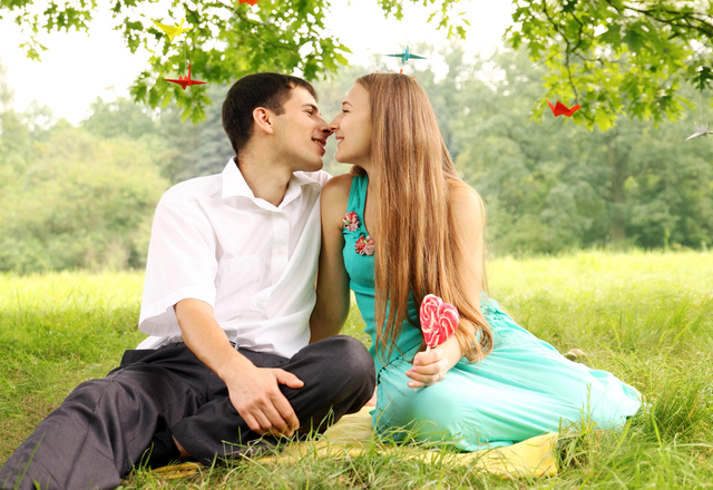 思わず試したくなる！？当てはまるほど上級者な「キスの種類テスト」