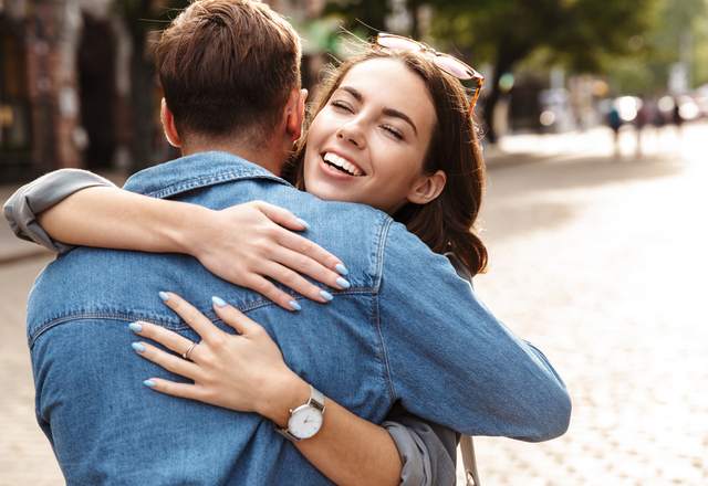 彼の心満たせてる？4つの項目でわかる「あなたのモテハグ度」